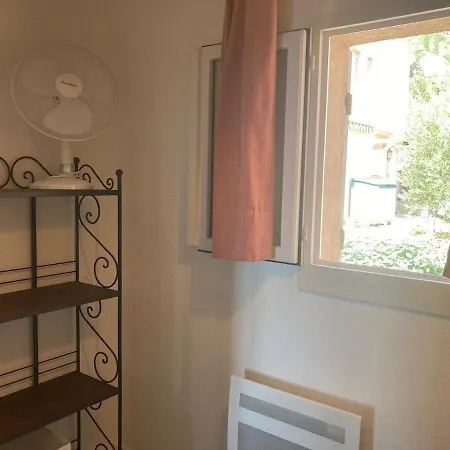 בית נופש Le Mazet Des Amours *