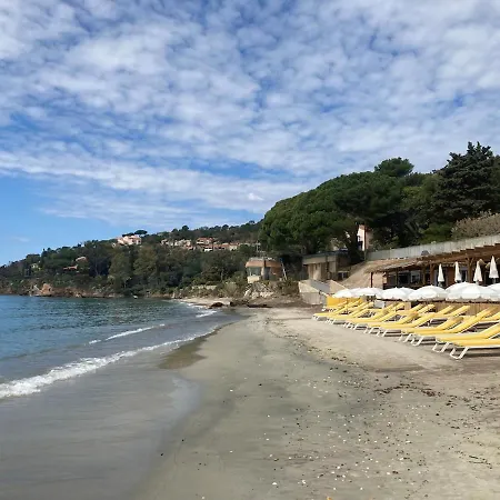 Le Mazet Des Amours * Le Rayol-Canadel-sur-Mer